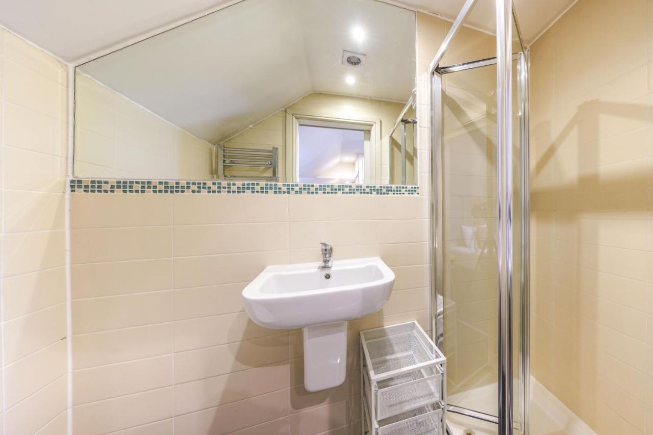 Quiet Double Studio Flat Apartment London Ngoại thất bức ảnh